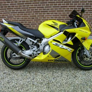 CBR F4I Zijkant