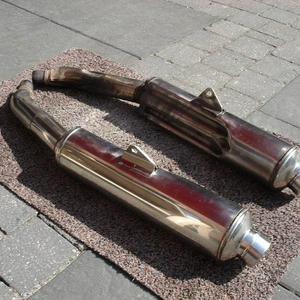 originele uitlaat gsxr1100w2.JPG
