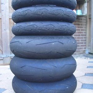 setje(s) Pirelli Supercorsa