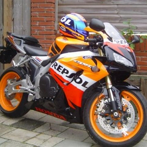 ASIrepsol helm 001 (Small).jpg