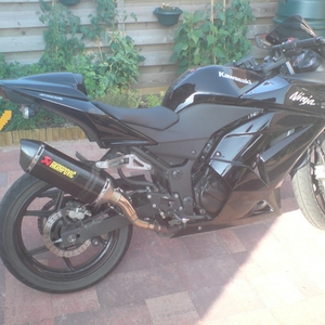 Akra 4