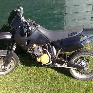 ktm001