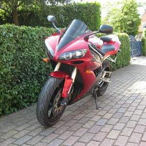 yamaha 1.jpg