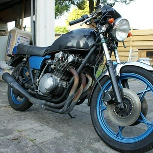 gs750 Blauw.JPG