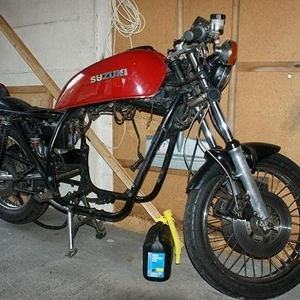 gs750 Rood.JPG