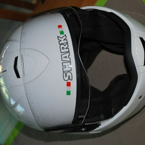Shark Evoline wit maat 58 motorhelm