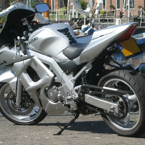 supersv650_thm.jpg