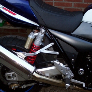 Steun demper GSX1400(2).jpg