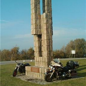 Landmark01.jpg