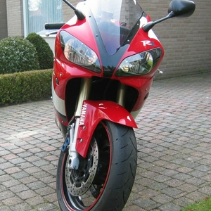 r1e.jpg