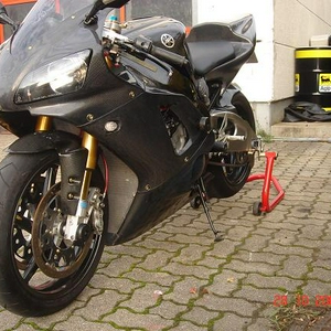 R1 carbon