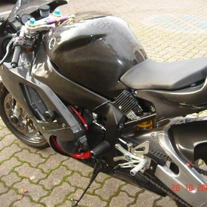 R1 carbon 3
