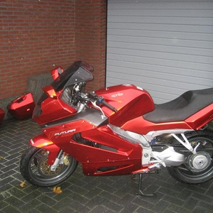 ´02 Aprilia RST1000 Futura
