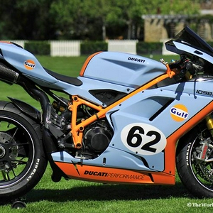 ducati-gulf-racing2.JPG