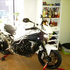 Triumph speed triple 004.JPG