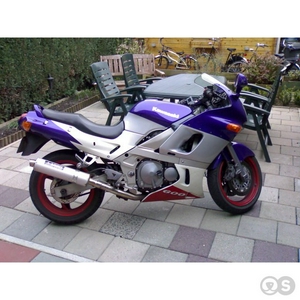 Kawasaki zzr 600