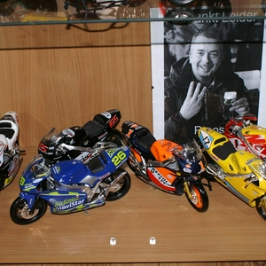PICT0001a.JPG