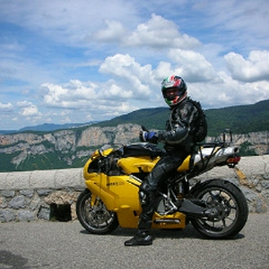 64mjk4.jpg