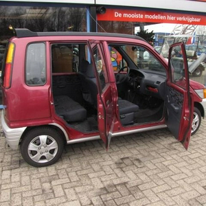 2381581-10-2-2.jpg