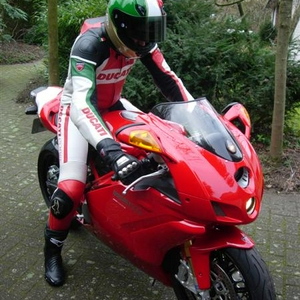 Ducati 999 011 (Medium).jpg