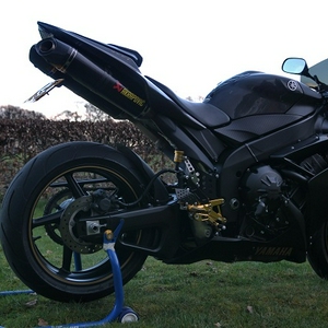 Yamaha R1111.jpg