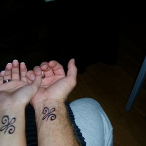 Tattoo pols