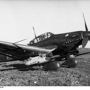 5184-26,_Russland,_Flugzeug_Junkers_Ju_87.jpg