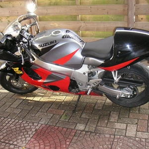 Suzuki GSX-R600 Srad