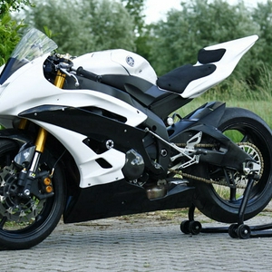 R6.jpg