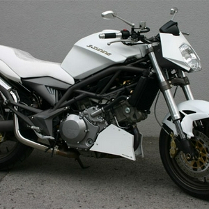 Cagiva_Raptor_1000_Side_1.jpg