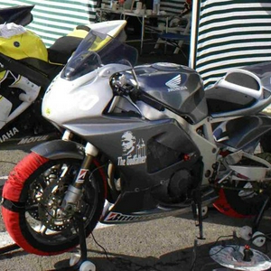 te koop cbr900rr circuitmoter 1995