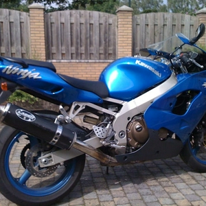 zx9r1.jpg