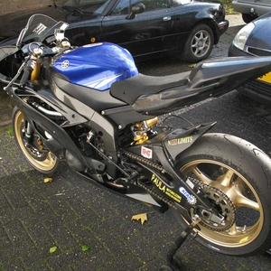 r6_1.jpg