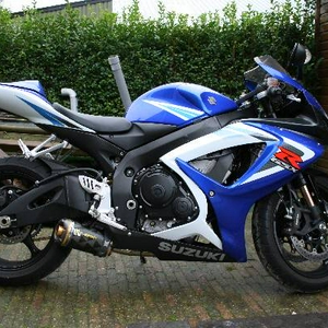gsx-r 750