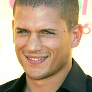 8th Annual Teen Choice Awards Arrivals zuVA-6gKiNCl.jpg