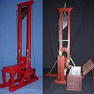 220px-Guillotinemodels.jpg