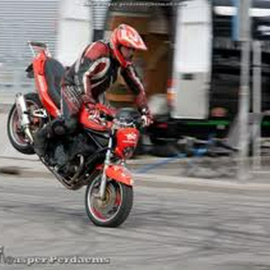 stoppie.jpg