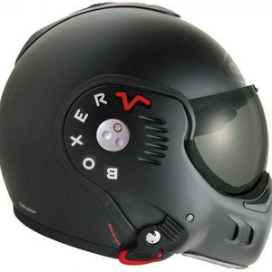 roof_boxer_v8_schwarz_mattrechts.jpg