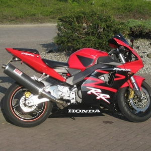 Honda CBR954RR Fireblade - SC50 - 2002