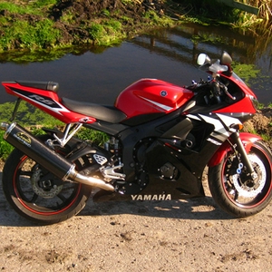 Yamaha-R6-04.jpg