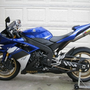 R1.jpg