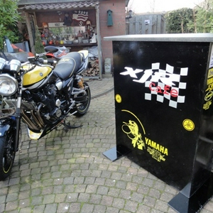 bars open.jpg
