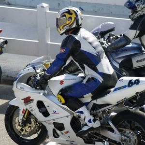 gsxr 1000 k1