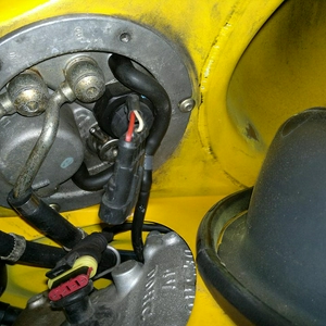 brandstoftank ducati 748.jpg