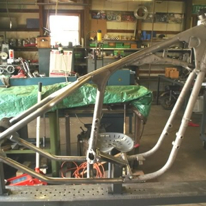 xs 650 frame.jpg