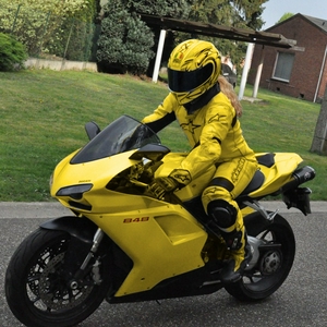 848geel.jpg