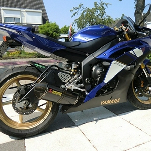 R6 04.jpg