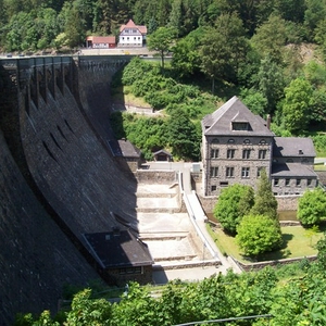 dam.JPG