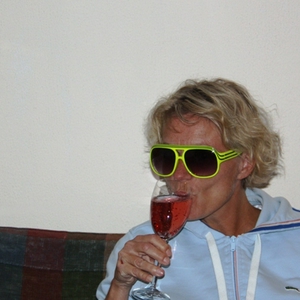 heidi aan de drank.jpg