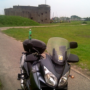 1 - Gevonden en 2 vliegen in een klap een LANDMARK en een FLESJE.jpg